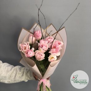 Букет из 11 пионовидных тюльпанов