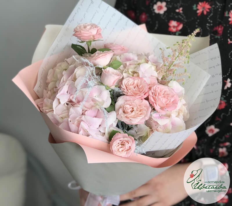 Цветы для подруги заказать с доставкой в Москве | StudioFlor