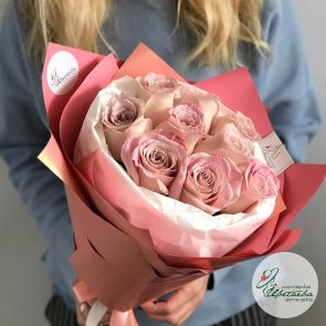 Букет из 9 нежно розовых роз