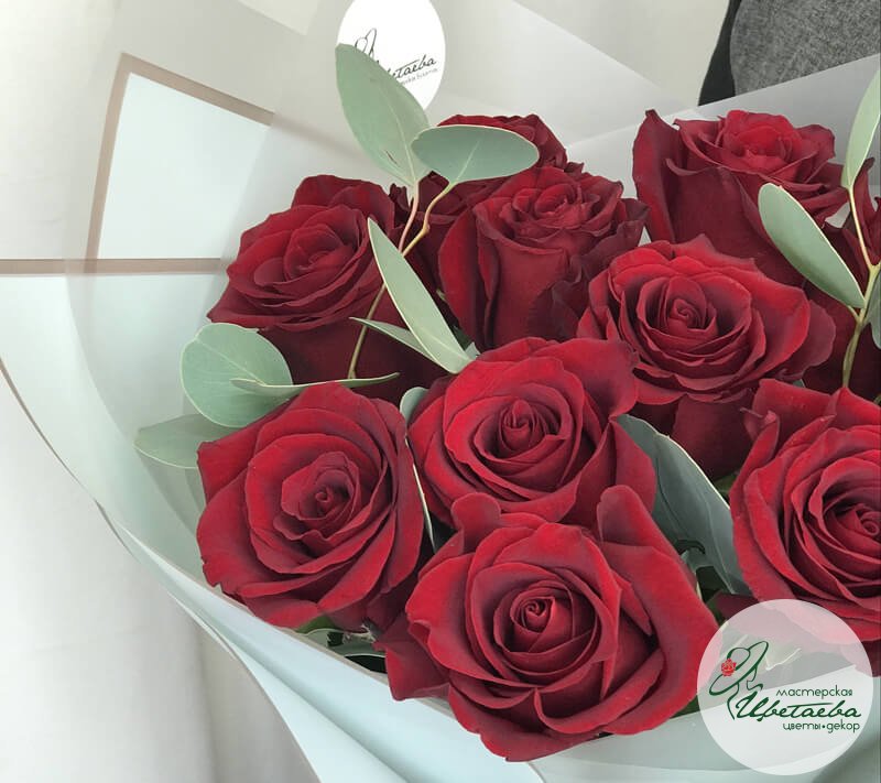 Букет красных роз для признания в любви