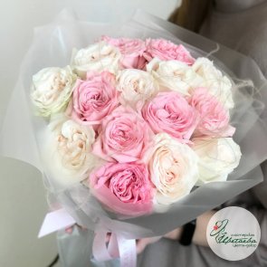 Букет с розами на День матери