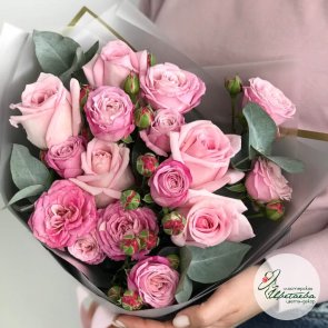Романтичный букет из роз