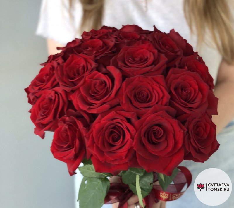 Букет из 25 красных роз «Flowers»