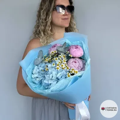 Пионы в облаках