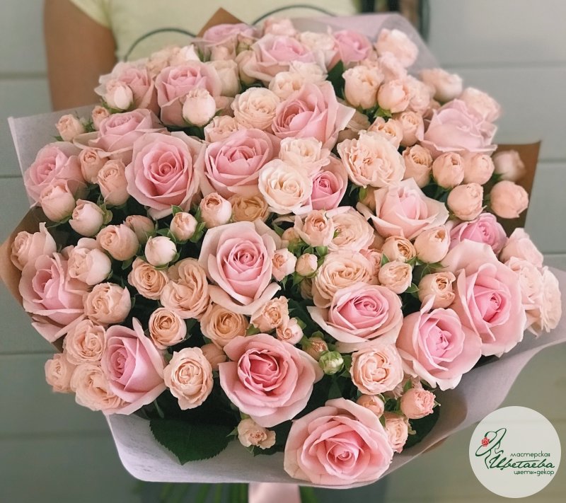 Букет «Изобилие роз» купить с доставкой в Томске