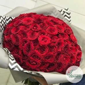 Букет из 101 элитной красной розы Эквадор